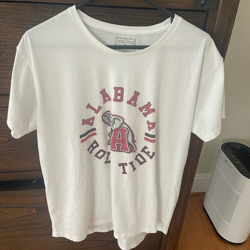 Alabama Roll Tide women’s medium White T-Shirt